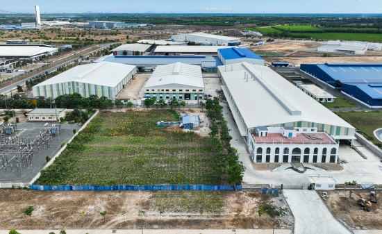 NHÀ MÁY DỆT MAY THẾ HÒA